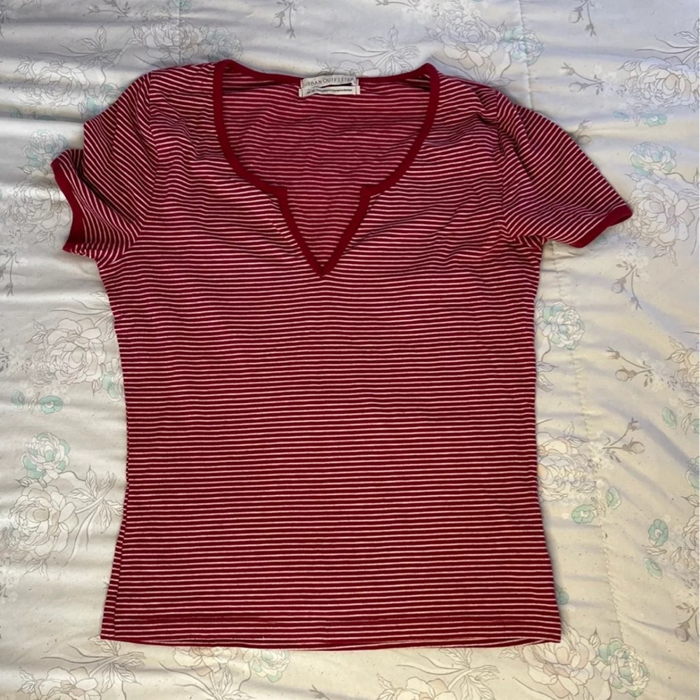 Urban outfitters women’s shirt
